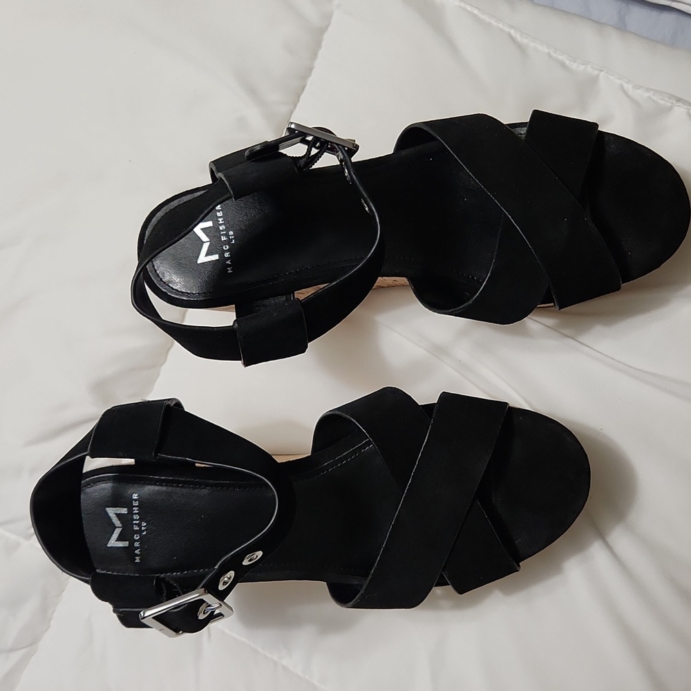 Marc Fisher LTD Casie  black suede size 8.5 NNBW